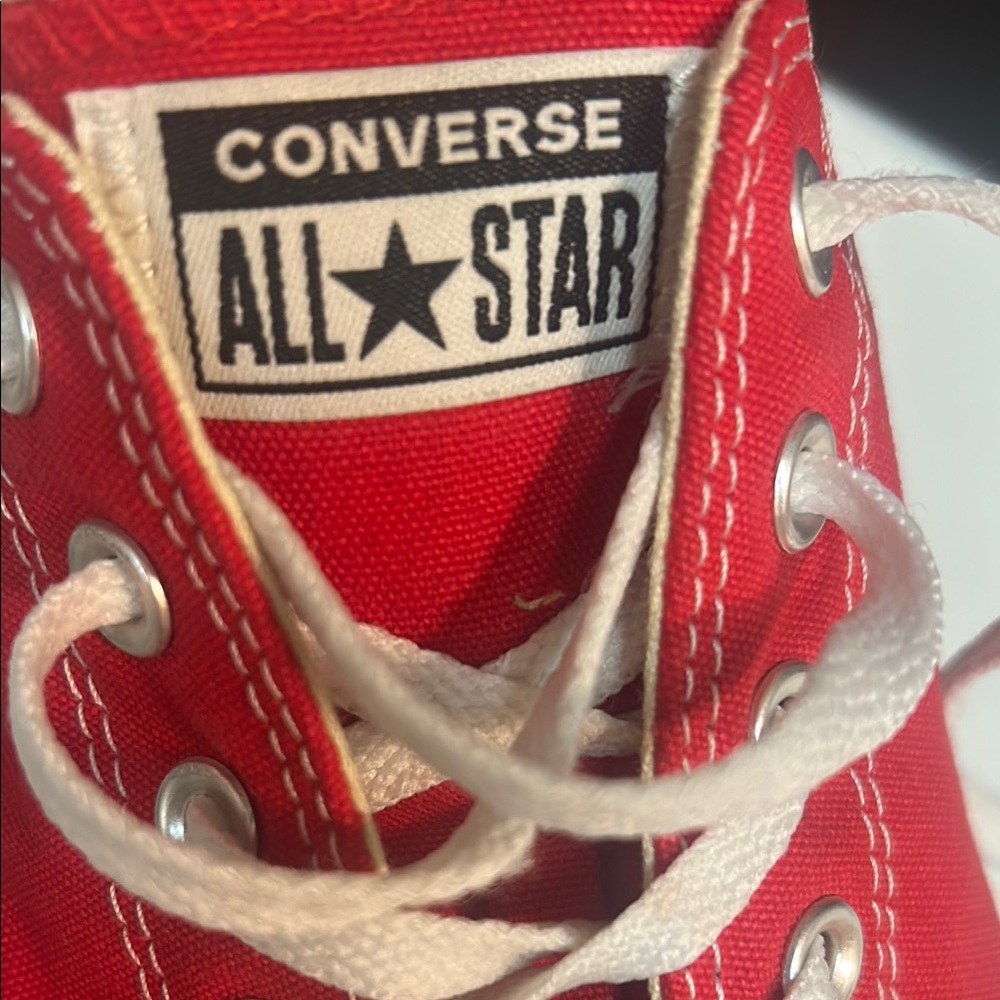 Converse Red & White Low-Top Sneakers Classic Design UNISEX MEN 12/WOMEN 14 - Picture 4 of 10